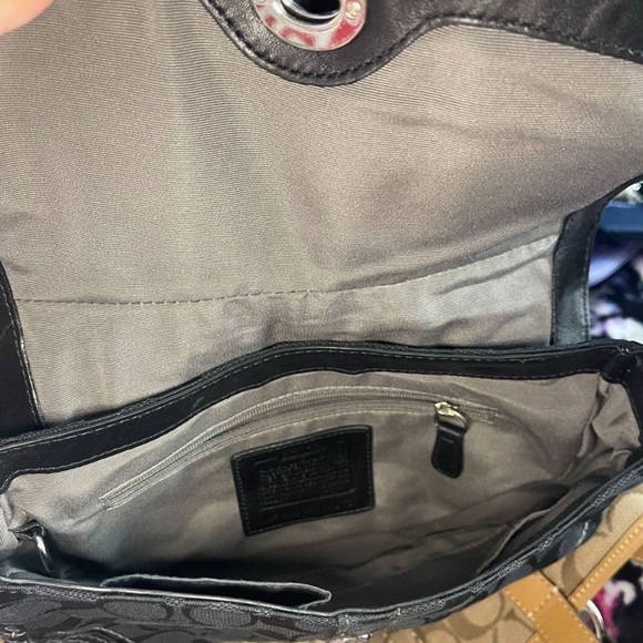 Coach Black Signature Shoulder Bag - Picture 4 of 12